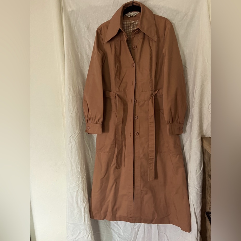 Women's Vintage Montgomery Ward Mauve Trench Coat - Size Medium